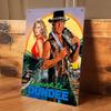 1 szt. Płaski plakat filmowy 2D Klasyczny Crocodile Dundee Puszka Rysunek Retro Nostalgiczny Dekoracja Domu Baru Malowidło Ścienne Materiał Metalowy D