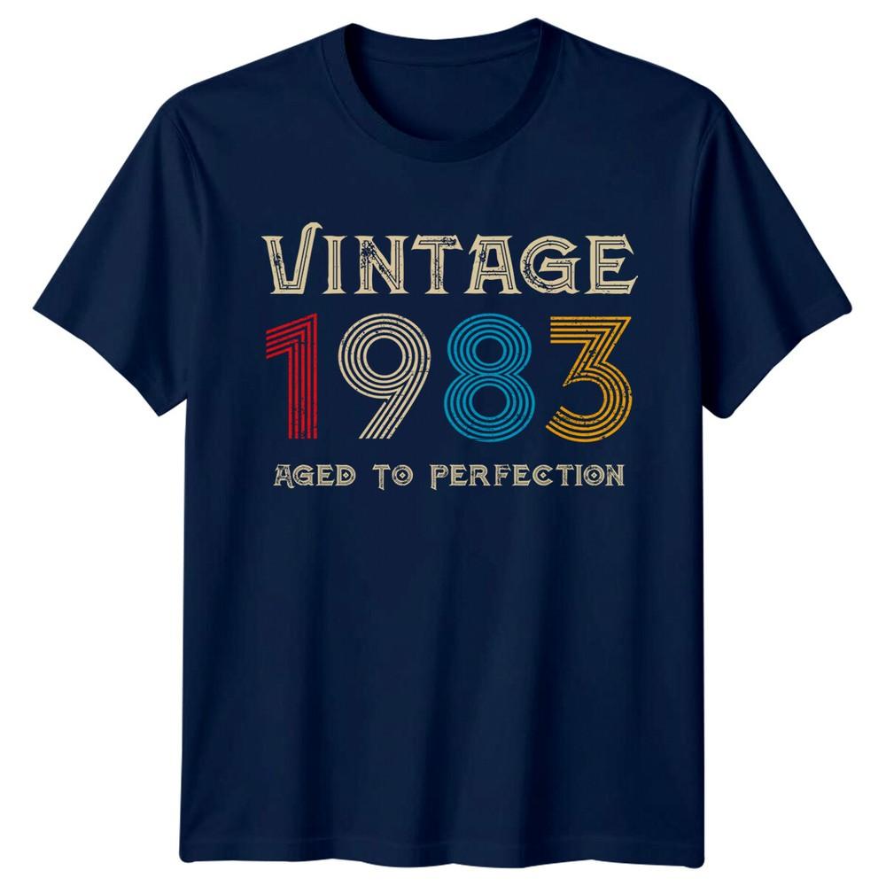 Vintage 1983 Perfekt gereift Unisex T-Shirt 43. Geburtstag Geschenk