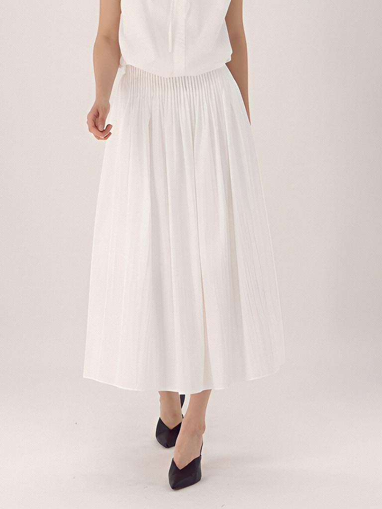 Acud Pin Tuck Flare Banding Skirt _White