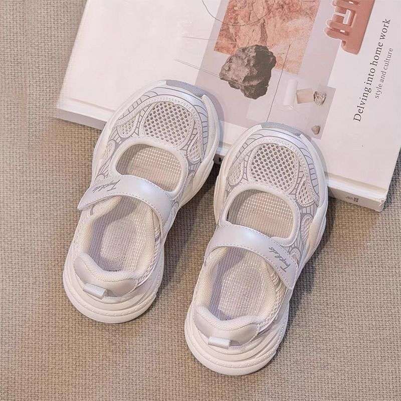 Girls bag head sandals 2025 summer new children's net shoes girls sports shoes boys hollow mesh casual shoes