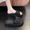 Damen Sommer Neue Keilabsatz-Hausschuhe mit dicker Sohle, weiche Sohle, rutschfest, leicht, Hausschuh für Zuhause, Outdoor-Schuh zur Höhensteigerung