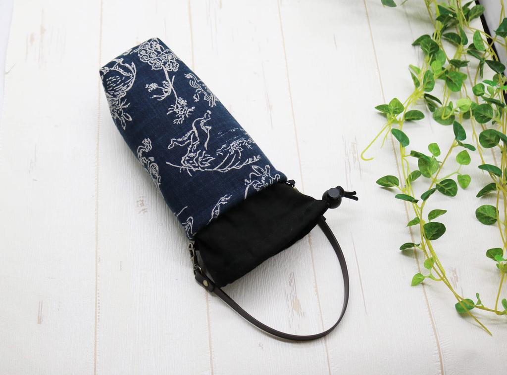 Isolierte PET-Flasche Wasserflasche Becherflasche Kordelzug Leder Japanisches Muster Choju Giga Hülle, Tasche, Hülle, Tasche, 500-600ml Fassungsvermögen, Griff, (Marine