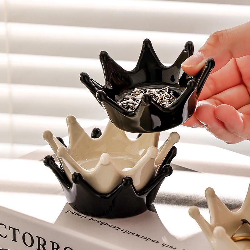 Creative Crown Jewelry Storage Dish: Small Desktop Ornament & Photography Prop