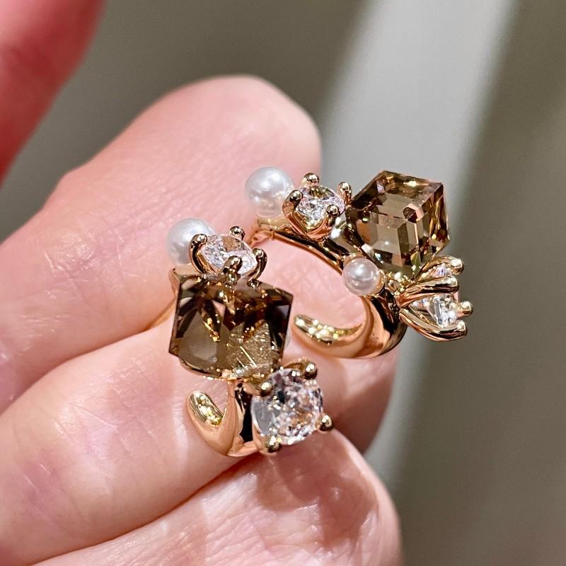 

Rhinestone Pearl Arched Earrings for Autumn/Winter 2025 – Elegant Maillard Brown Crystal Ear Studs.