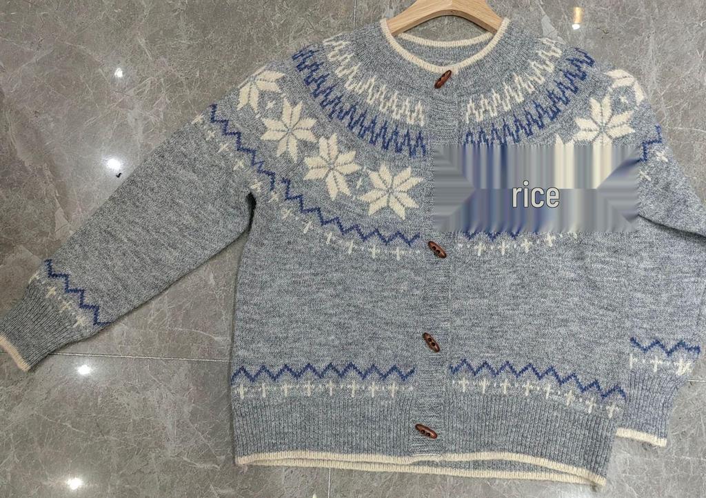 Women's 2026 Autumn/Winter Jacquard Knit Round Neck Snowflake Cardigan Sweater with Horn Buttons