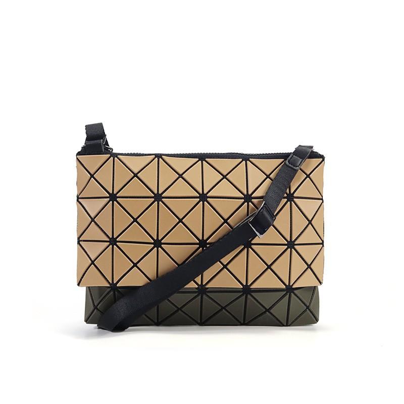 

Live Streaming Dual Color Double-sided Kangaroo Bag Blocked Geometric Grid Hand-held Women s Single Shoulder Diagonal Cross 408