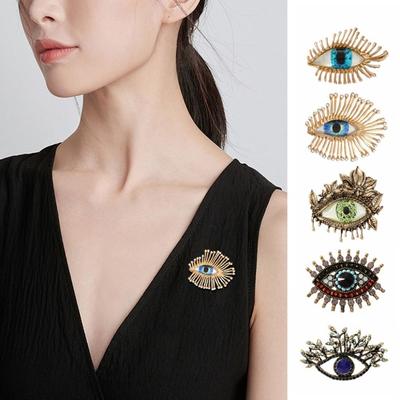 Devil Decoration Eye Brooch Pin Crystal Pendant Hollow Out Luxury Badge Pin Vintage Banquet Clothes Pin Clothes Accessories