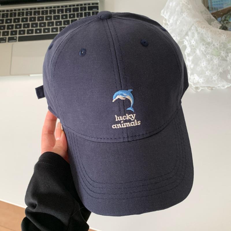 New Cute Embroidered Dolphin Baseball Cap Women's Spring and Summer Versatile Face Small Sunshade Sun Protection Cap Tide