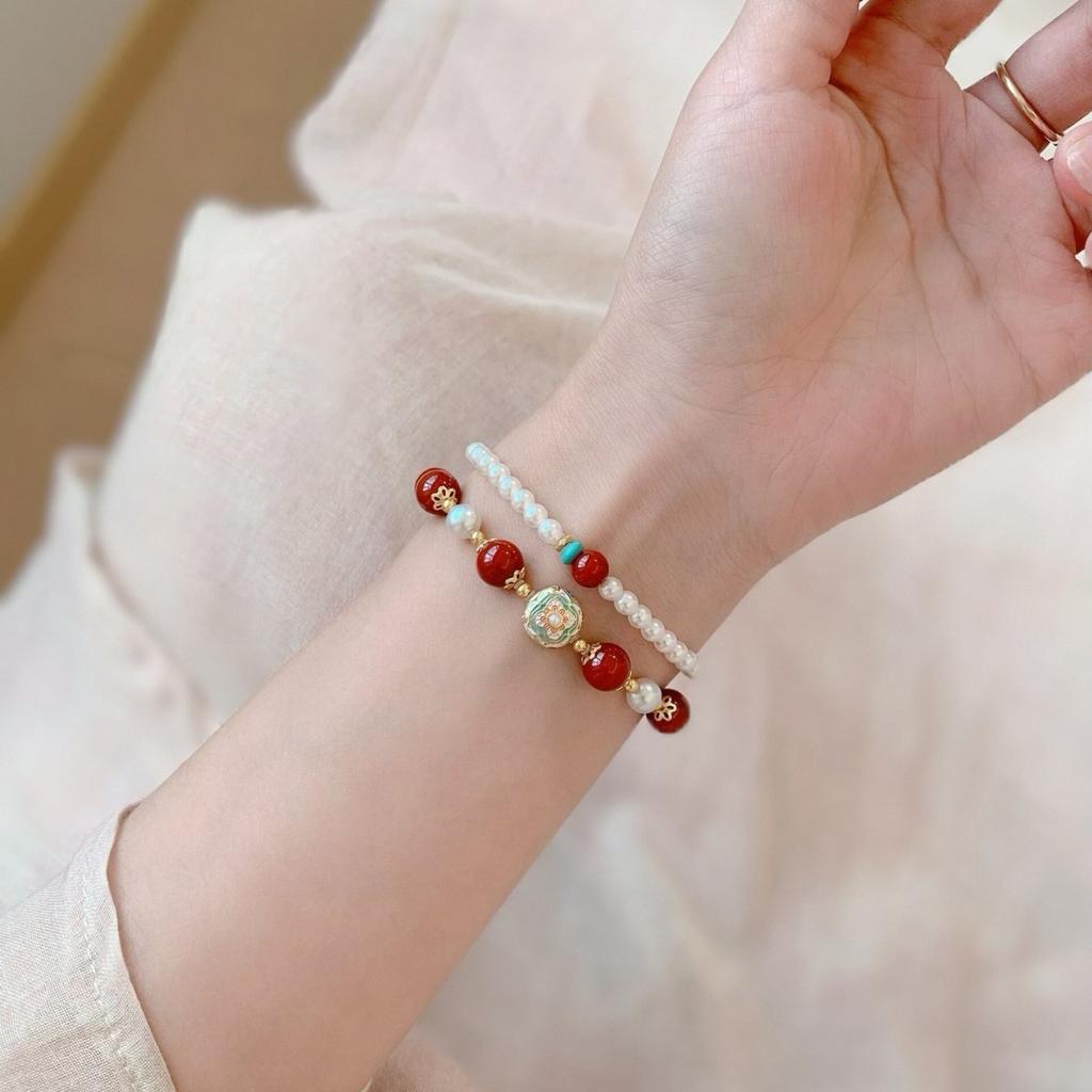 Handmade Red Crisp & Moon Amber Bracelet, New Chinese National Style Women Jewelry, Travel Souvenir