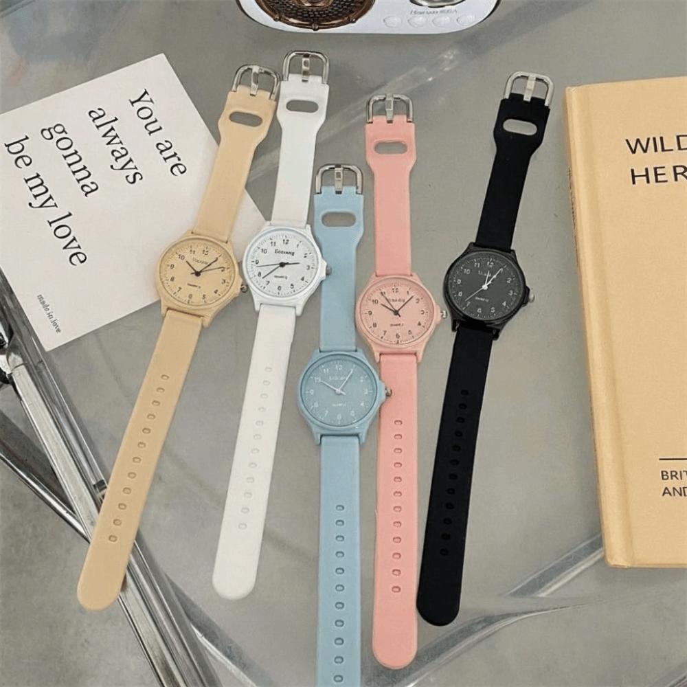 Casual Kids Quartz Watch Multi-color Quartz Clock Fashion Student Wristwatch  For Men and Women