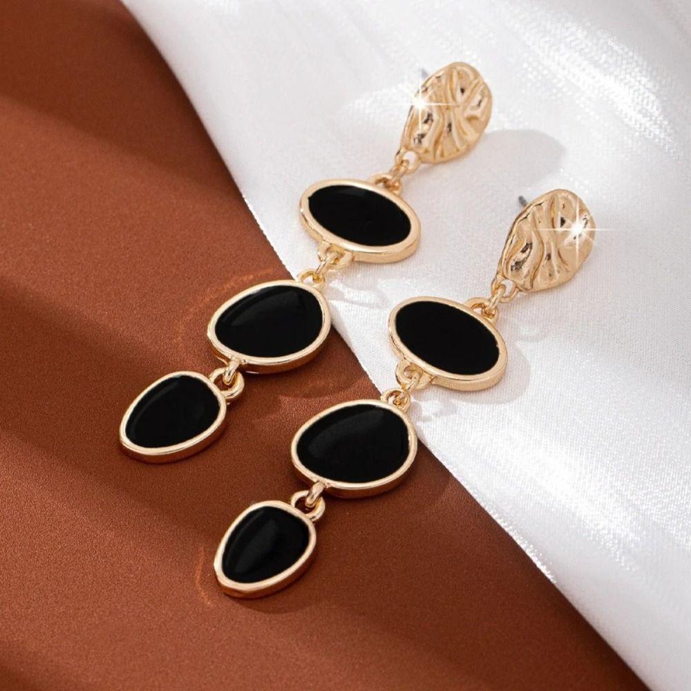 Fashionable Alloy Colored Earrings Casual Niche Design Vintage Earrings Contrasting Earrings Gifts