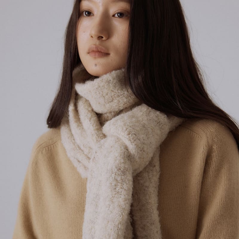 SILN Long cloud boucle knit muffler (OAT BEIGE)