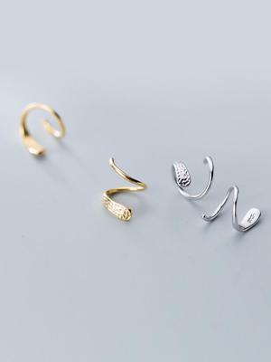 Kadınlar için S925 Gümüş Japon ve Kore Tarzı Spiral Çizgili Sarkıt Küpeler