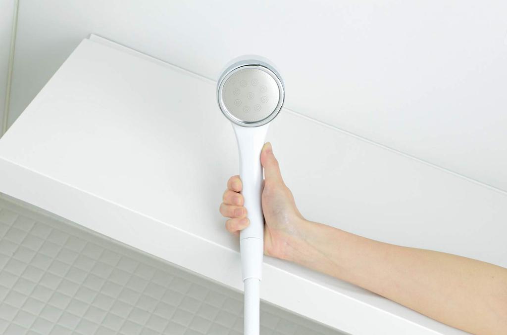 KAKUDAI Water Purification Stop Shower Head Relarge White 357-905-W