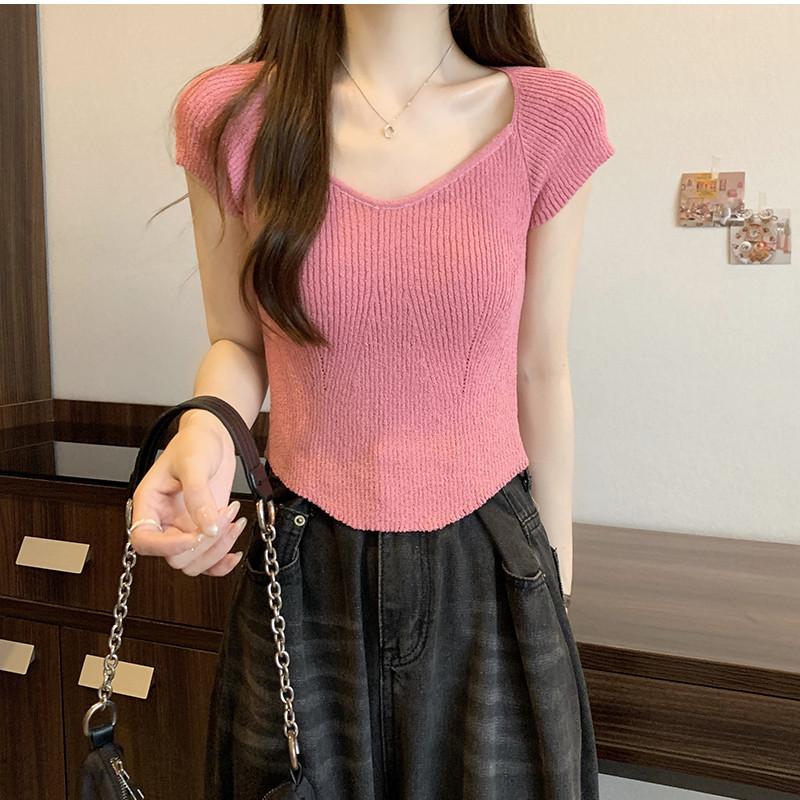 Pletená košile s krátkým rukávem s výstřihem do V Dámské letní modely Smysl pro design s pozitivním ramenem Niche Slim Krátké Nepravidelné Sladěné Topy Ležérní Pulovry Trička