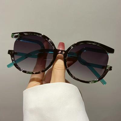 Occhiali da sole da donna Cat Eye di alta qualità, occhiali da sole retrò alla moda, alla moda, abbinati ai colori, occhiali da sole da viaggio, occhiali da sole per foto di strada