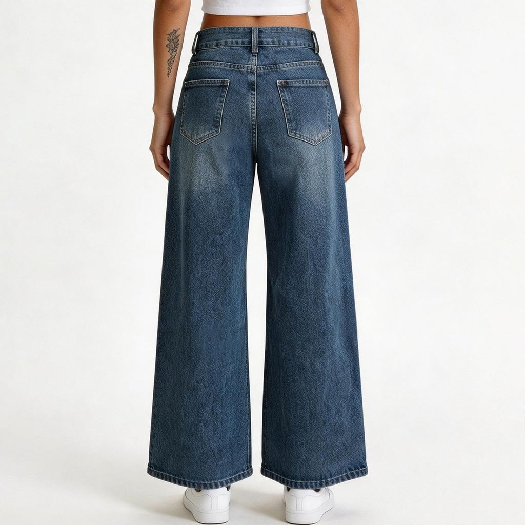 Women's Casual Straight Leg Jeans with Drape Fit for Everyday Wear