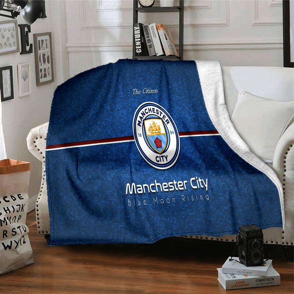 Manchester City Crest Flannel Blanket, Soft Polyester, Modern Design, All-Season for Camping, Travel, Gifts for holidays or birthdays