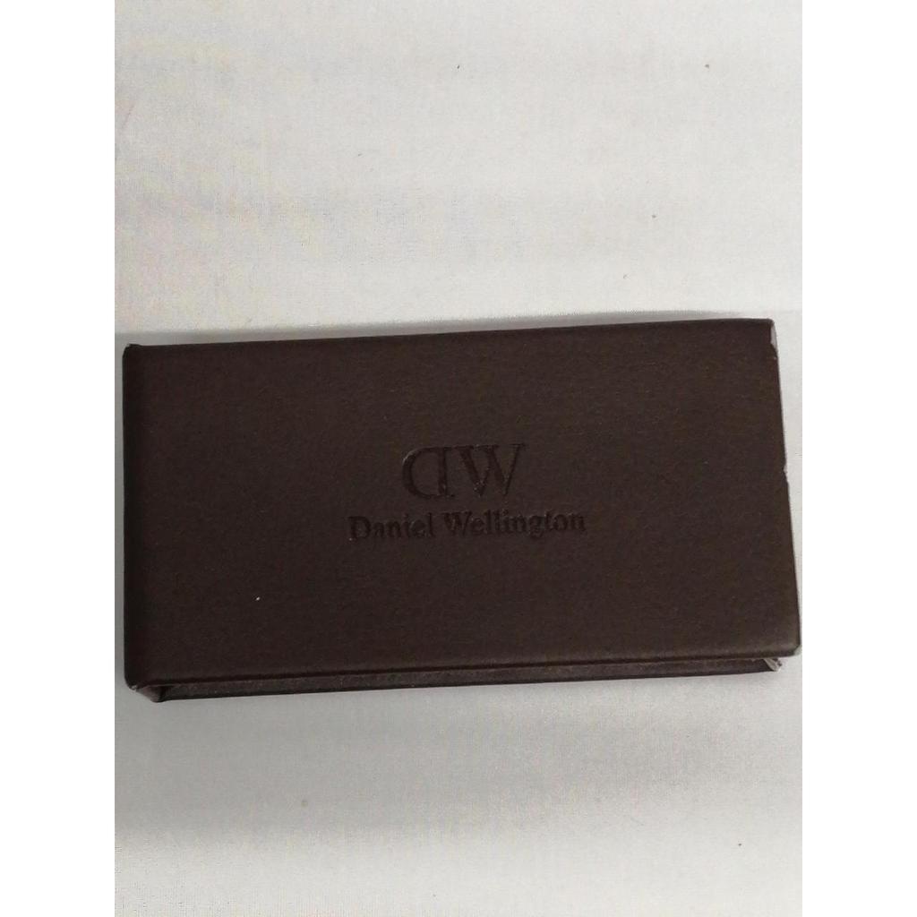 Used DANIEL WELLINGTON B32S4 Quartz Watch