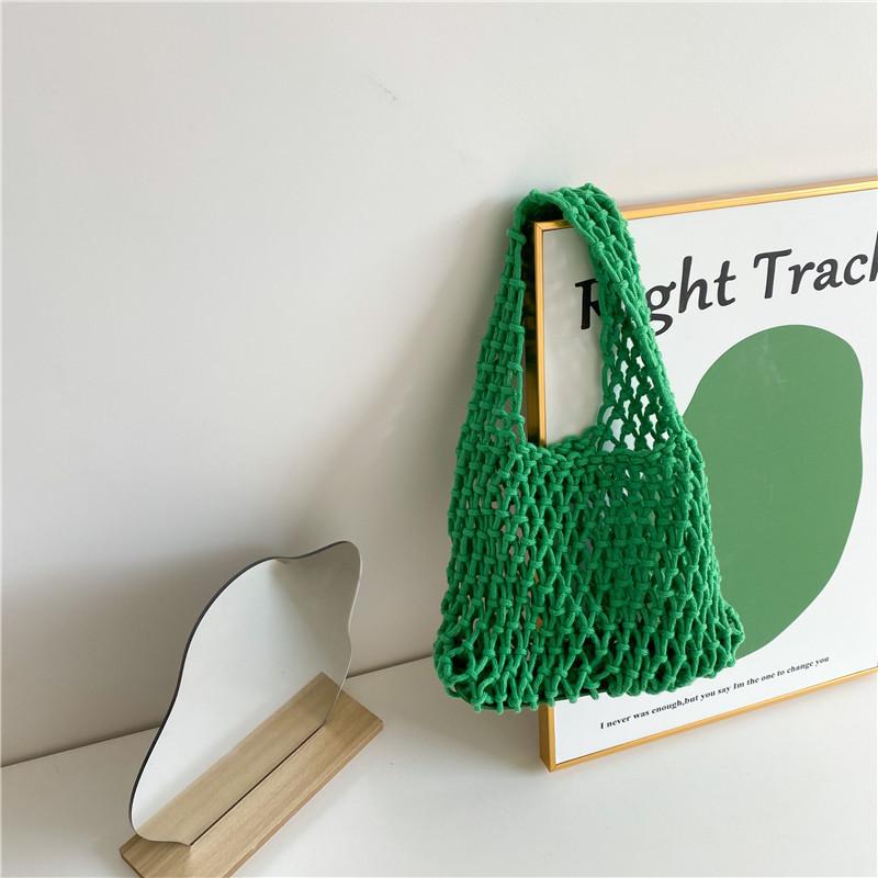 

Стильная зеленая плетеная сумка-тоут из парусины для детей с уникальным полым дизайном, идеально подходит для летних прогулок зелёный