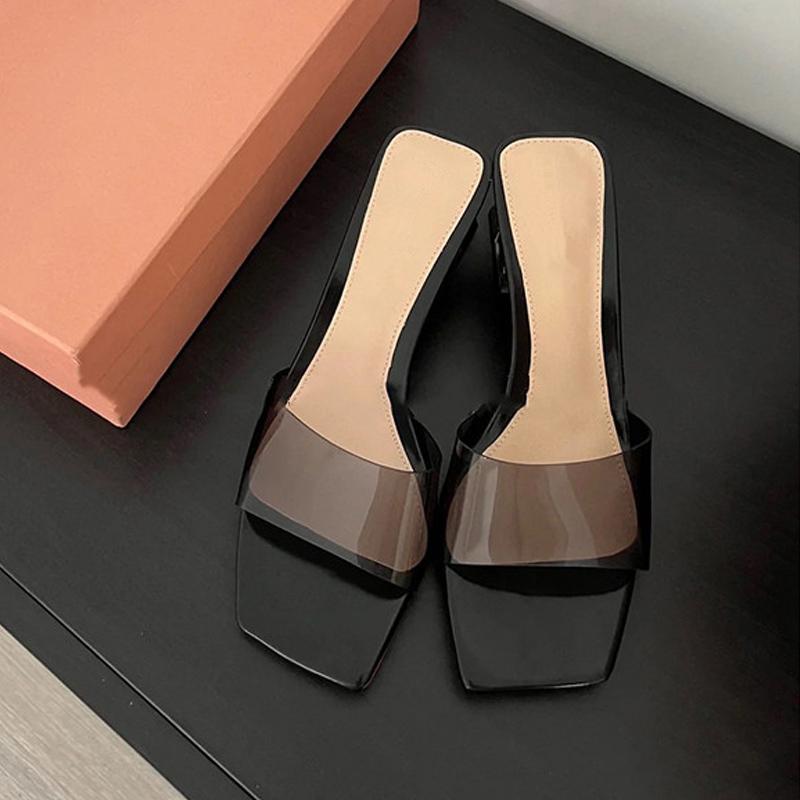 Mode Elegant Nude Pink PVC Transparent Pantoletten Frau Kristallabsatz Slides Damen Eckige Zehenpartie Silber Strass Hausschuhe