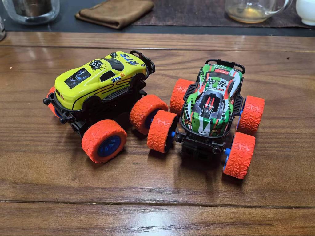 Children's Mini Alloy Pull-Back Toy Car Set In Gift Tin