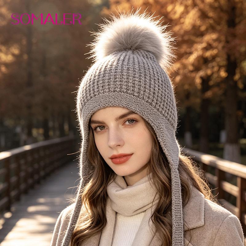 SOMALER Women‘s Winter Knitted Wool Hat with Pompom Hip Hop Style Casual Beanie