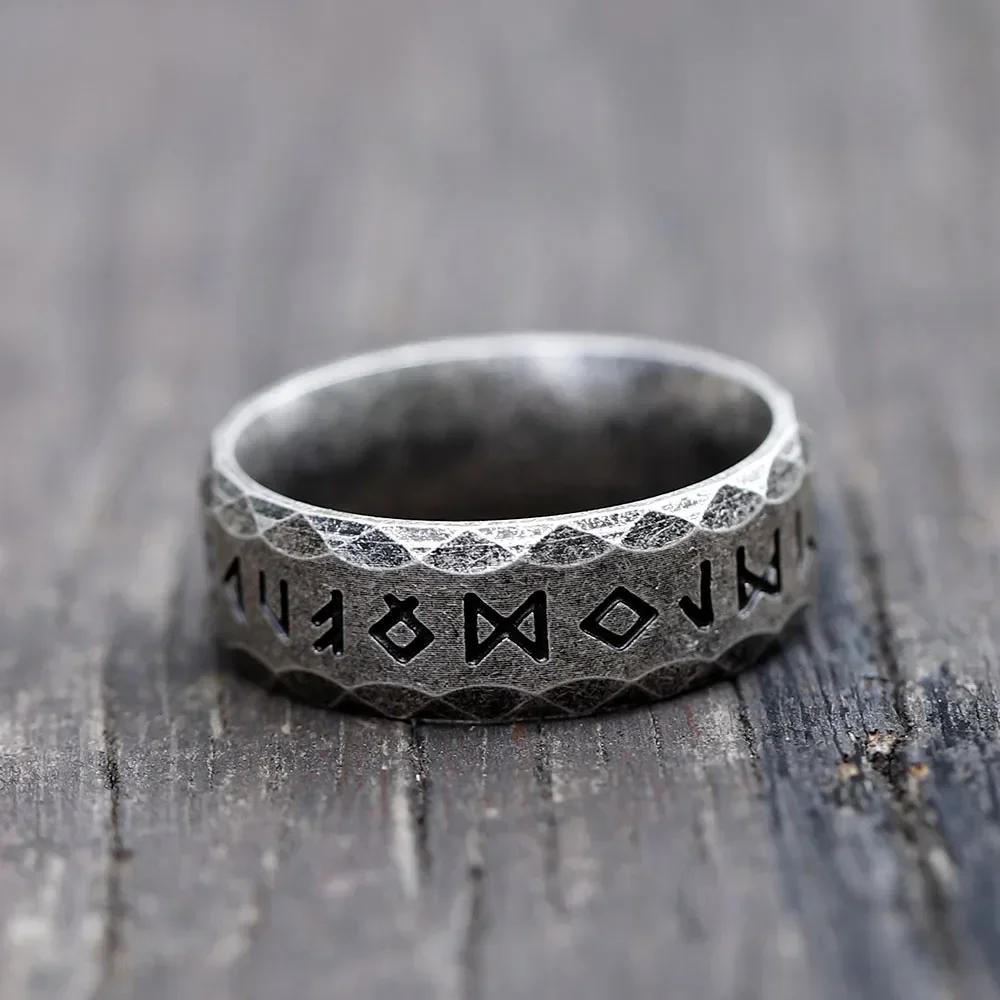 YILUOCD Stainless Steel Viking Runes Ring for Men Women Vintage Nordic Celtic Knot Rings Odin Letter Amulet Jewelry Wholesale