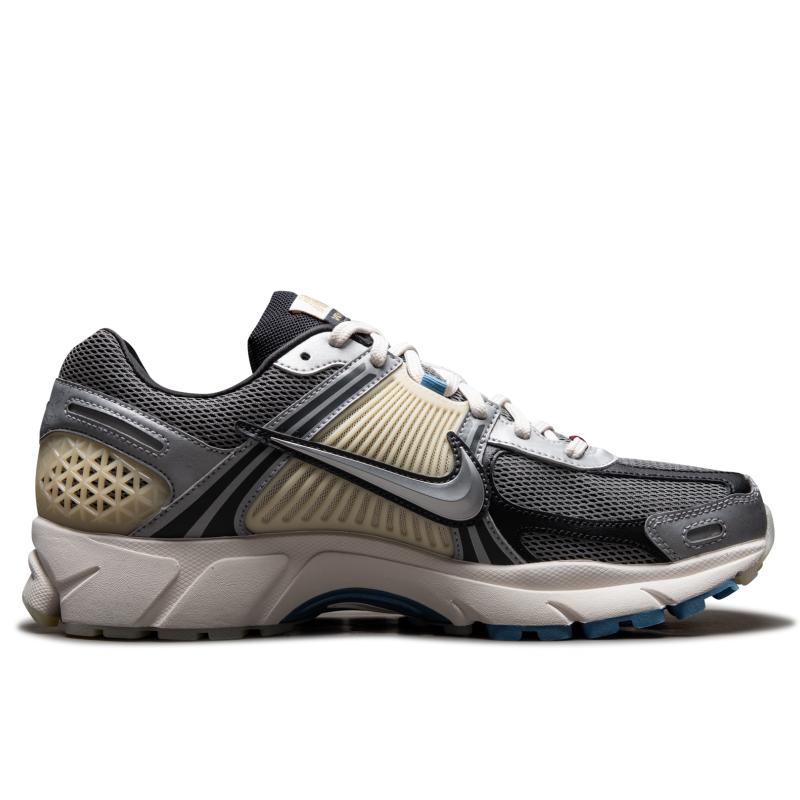 Cheung Ka Long x Nike Air Zoom Vomero 5 Dont Lose Your Way Unisex Sneakers Grey Black Metallic-Silver HQ3449-001