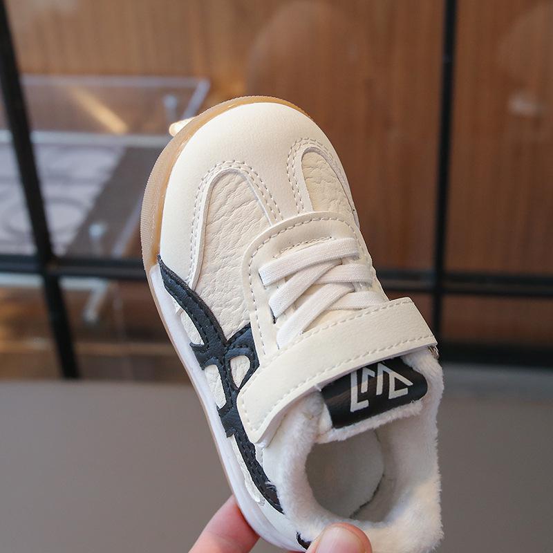 2025 Autumn/Winter Velvet Kids' Sports Shoes - Forrest Gump Style for Girls (1-6 Years)