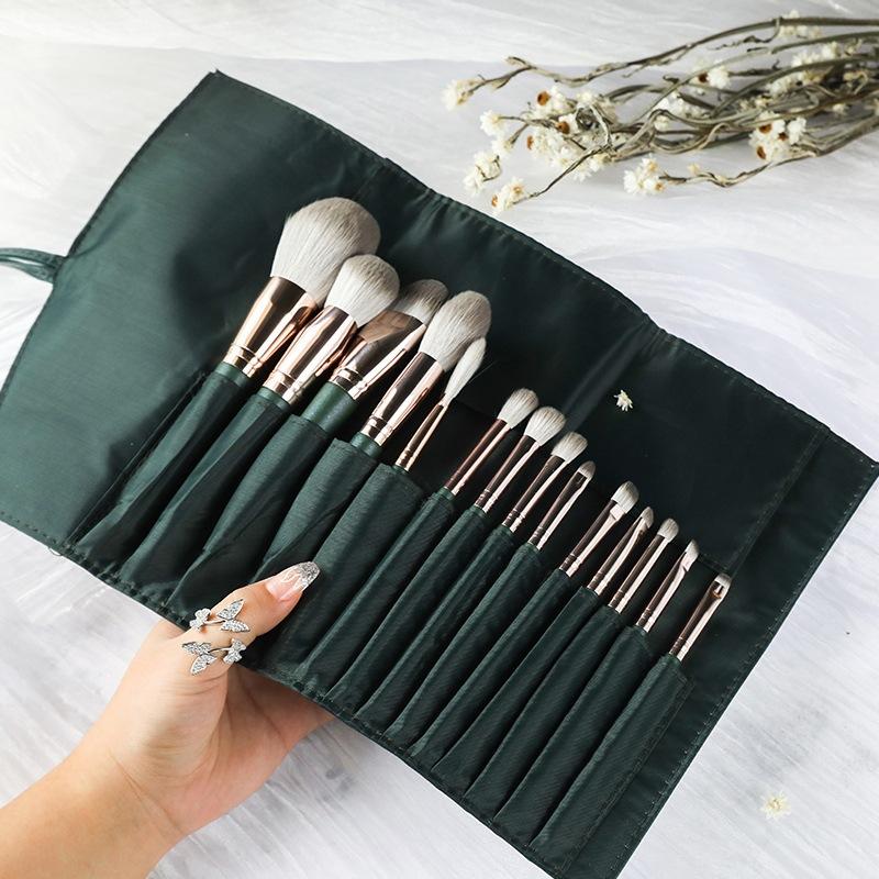 14-Piece Green Cloud Makeup Brush Set, Extra Large Powder Brush, Concealer Brush, Full Set for Students, Affordable High-Quality Portable Brushes