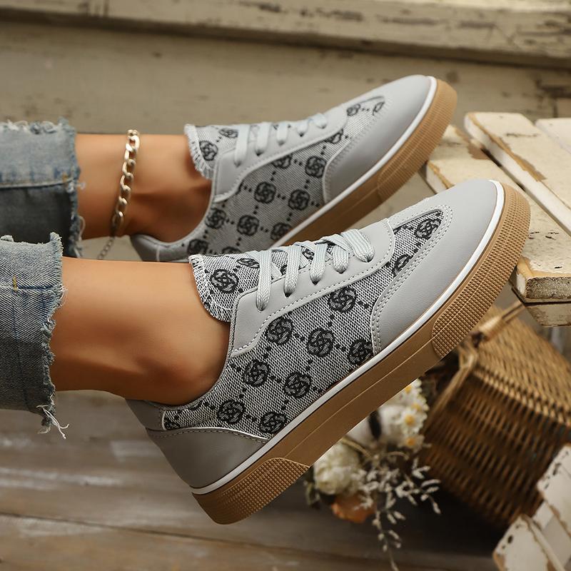 Fashion Vintage Embroidered Women's Sneakers Brand Design Comfortable Casual Shoes Woman Flat Heels Lace Up Walking Sneakers Plus Size