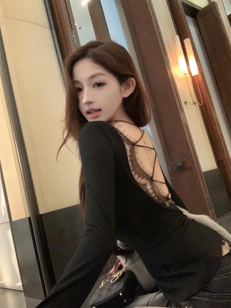 Women's Black Lace Splicing V-Neck Open-Back Long-Sleeve Top for Autumn/Winter