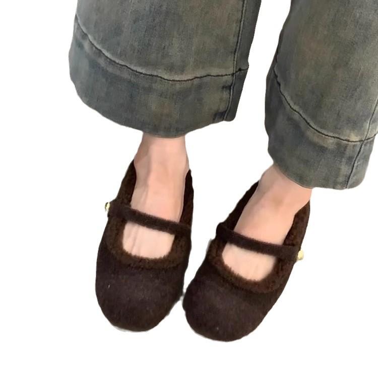 Saueskinnversjon~ fløyel single sko damesko retro Mary Jane sko vinter nye varme ett-ords knapp fluffy sko bomullssko