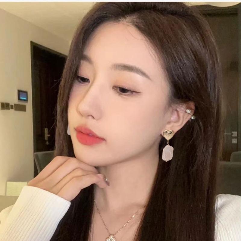 Big Baroque natural pearl square earrings stud earrings 2023 new fashion temperament sweet earrings