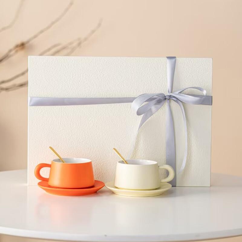 

Elegant Couple Coffee Mugs Gift Set