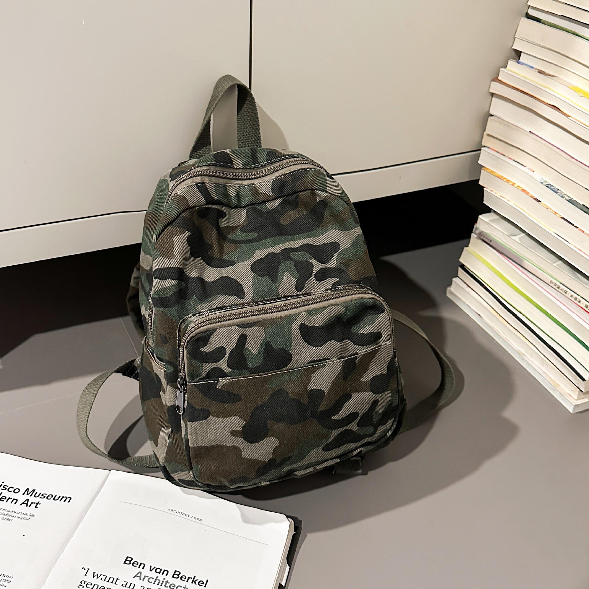 

Полосатий полотняний камуфляжний рюкзак - Велика місткість, унісекс, модний, для використання на природі/студентів 30x24.5x11 cm камуфляж зелений колір