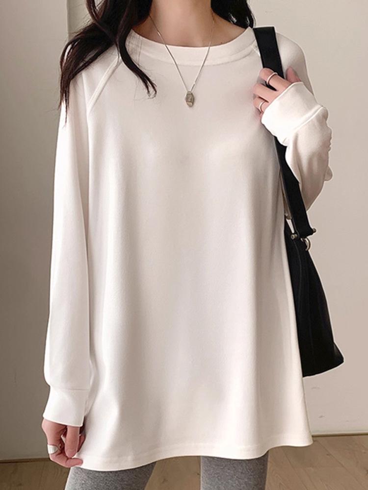 Women's European-Style White Pure Cotton Long-Sleeved T-Shirt, Plus Size Slimming Base Shirt for Autumn/Winter - Loose and Lazy Fit (6173).