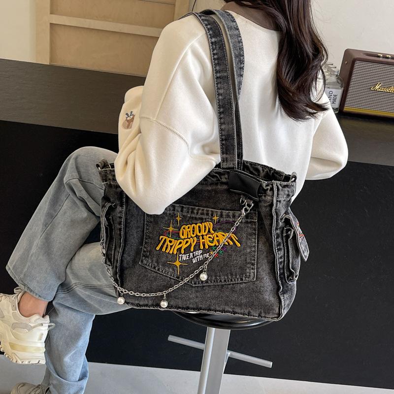 Lazy Wind Large-Capacity Denim Bag, Student Class Leisure Commuting Tote Bag, Fashionable Versatile Messenger Bag