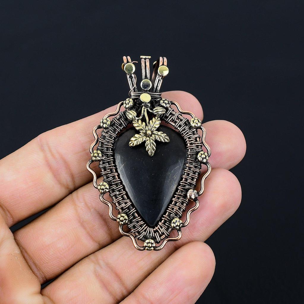 Šungitový drahokam ručně vyráběný čistý měděný drátěný přívěsek s přívěskem na památný den