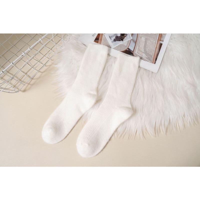 Female Winter Velvet and Thick Warm Soft Vertical Pattern Solid Color Sleep Home Tube Socks