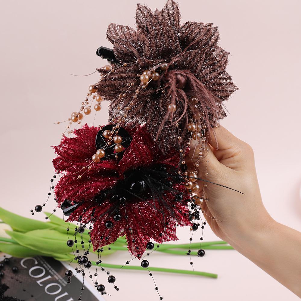 Bright Star River: Hong Kong Style Shiny Flower Shark Clip – Enhance Your Hair Volume with Elegant Headpiece