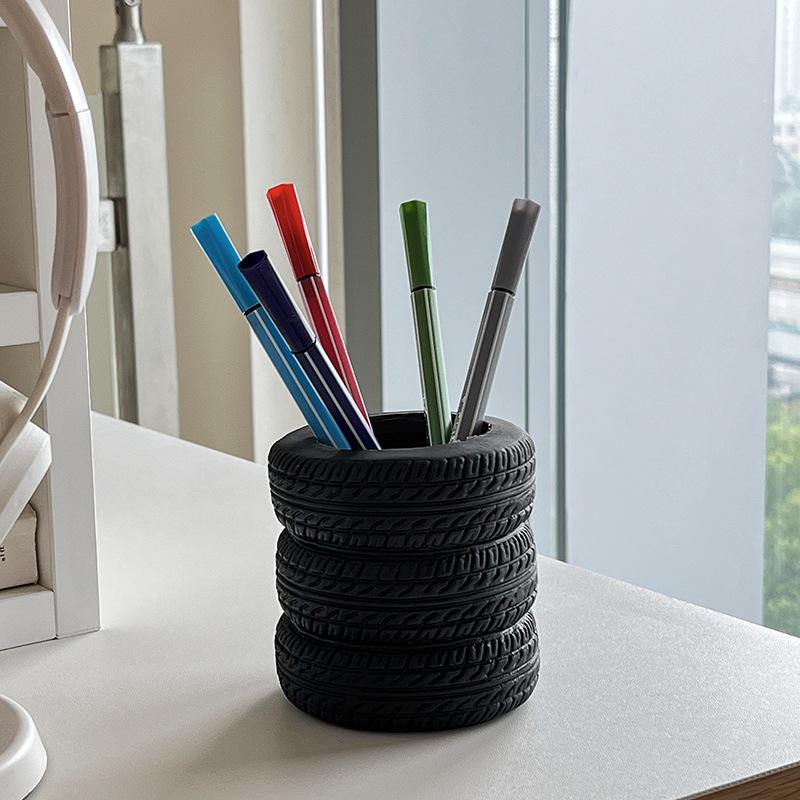 1PCS Creative Tire Modeling Office Supplies Desktop Multi-function Storage Pen Holder Makeup Brush Ornament