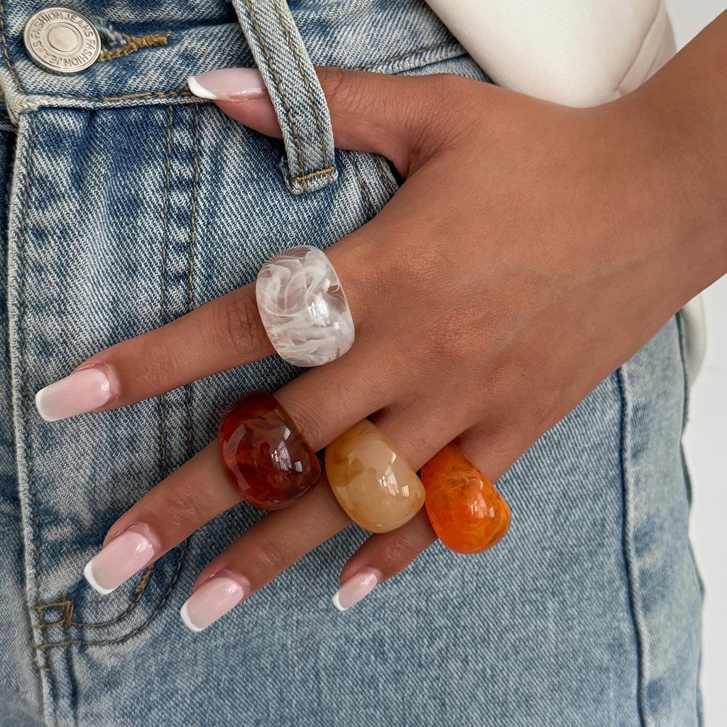 Y2K Colorful Gradient Transparent Resin Ring Water Drop Vintage Temperament Smooth Acrylic Finger Ring Charm Aesthetics Jewelry