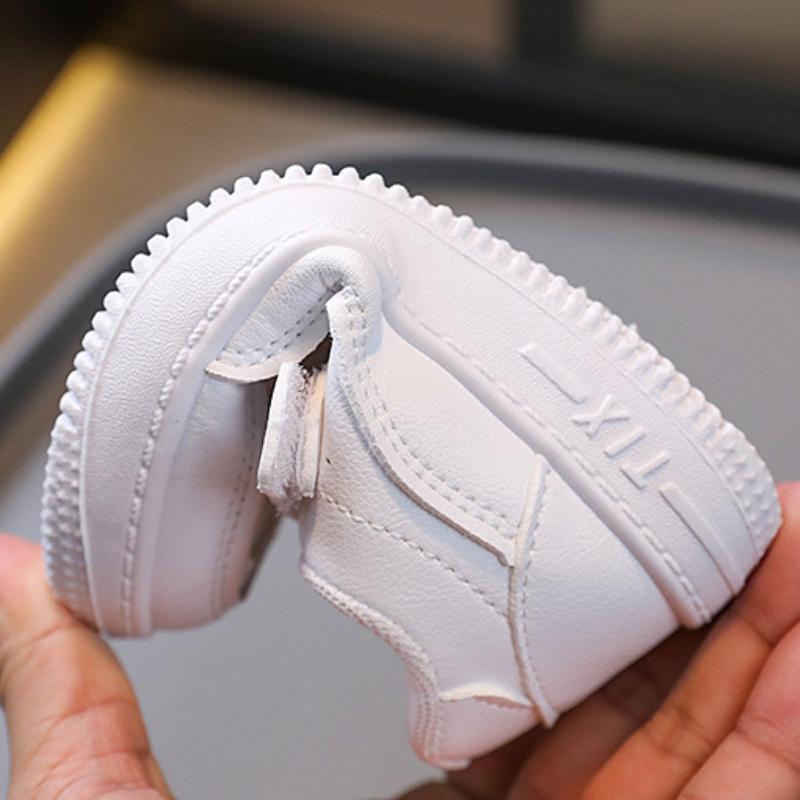 New Spring and Autumn Trendy All-match Boys and Girls Ultra-light Solid Soft Bottom Sports Casual Sneakers