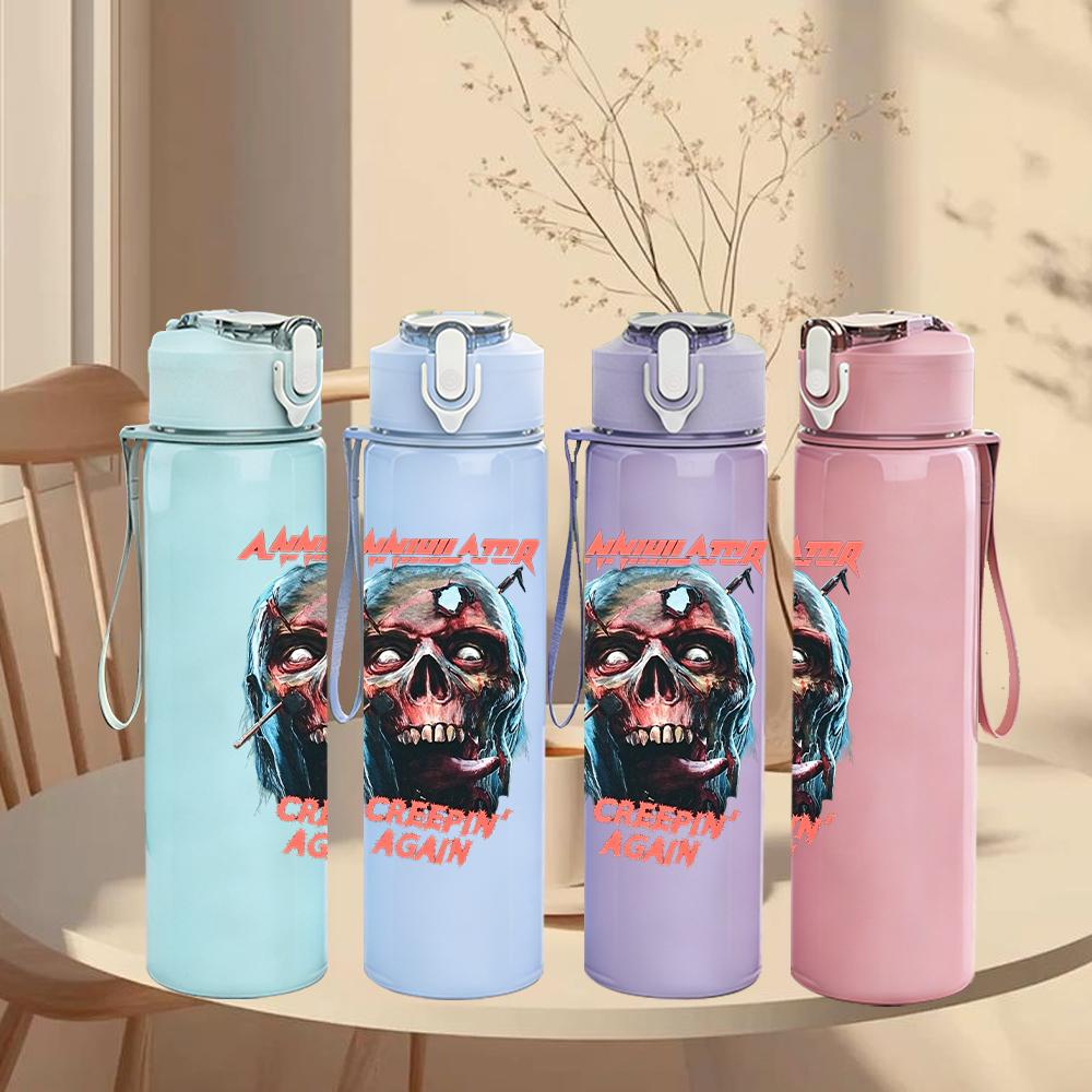 1PC Retro red masked figure band print 750ml colorful plastic sports water bottle leakproof pop up lid with straw for outdoor work home use