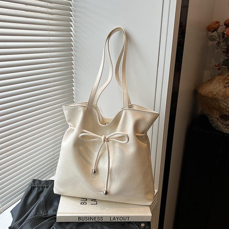 Premium Sense Large-capacity Bag Women's New Summer Commuting Versatile Shoulder Bag Portable Tote Bag