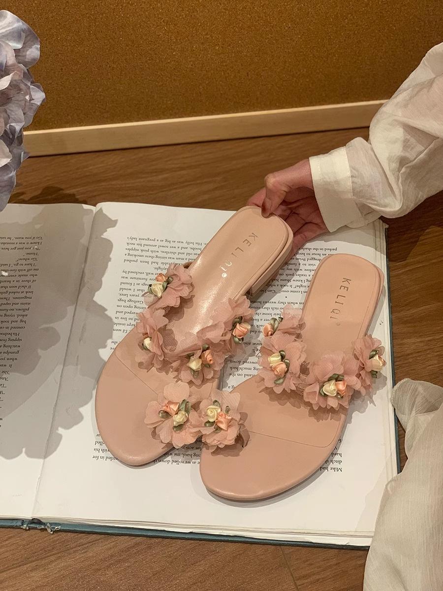 

New Chinese style cool slippers for women s outer wear 2025 new models with skirts, beautiful temperament, flower set toe slippers 35 розовый