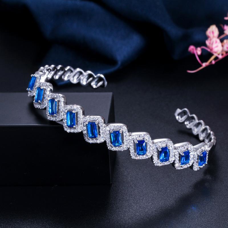 S0149 Delicate Hand Jewelry, Micro-Inlaid Zircon Bracelet