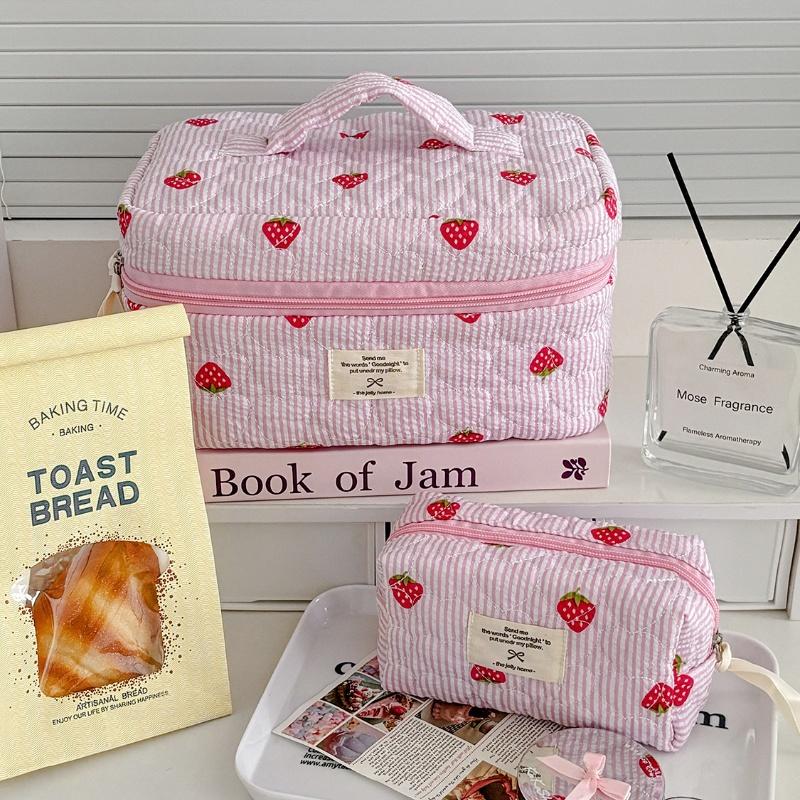 Dámská růžová kosmetická taška s jahodami, přenosný cestovní organizér, pouzdro na toaletní potřeby a make-up, kabelka se zipem pro dámy